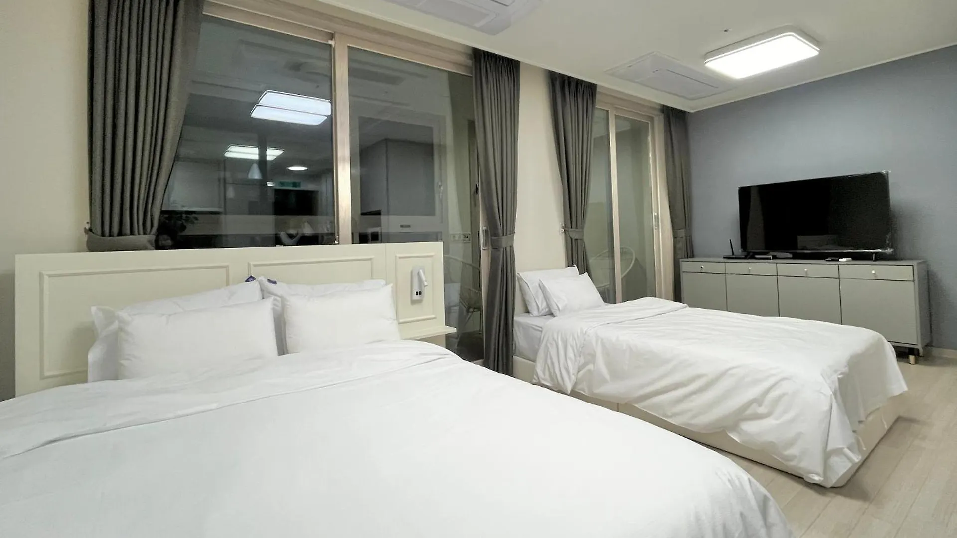 アパートホテル Landmark Stay In Songdo インチョン広域市