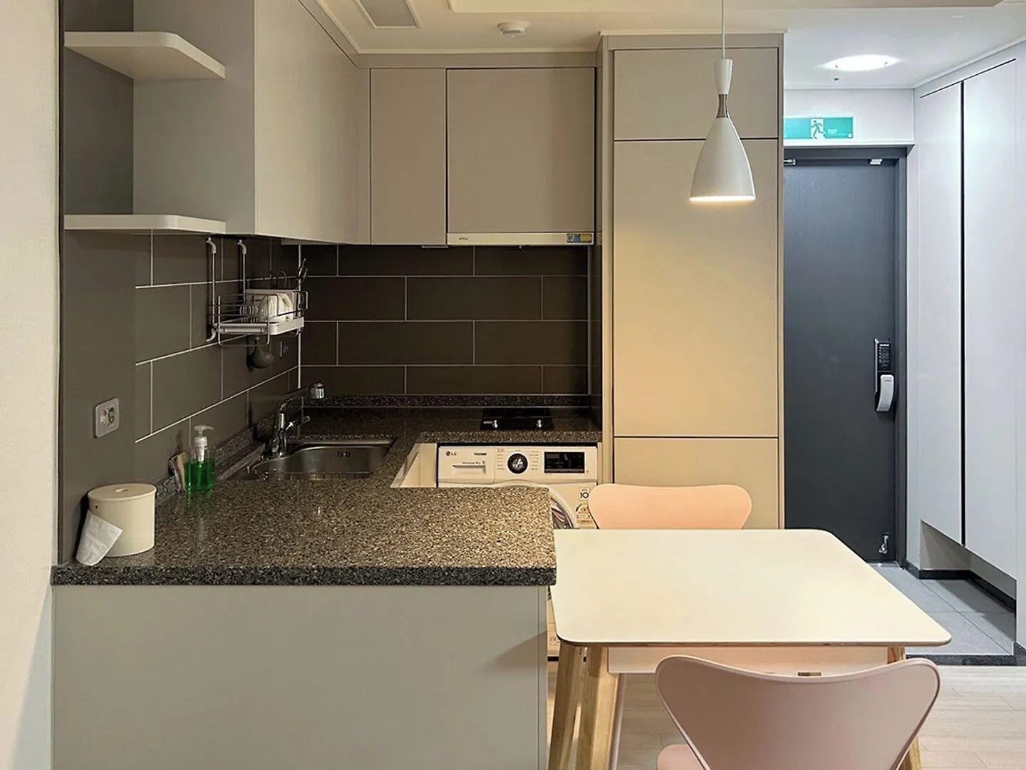 アパートホテル Landmark Stay In Songdo インチョン広域市