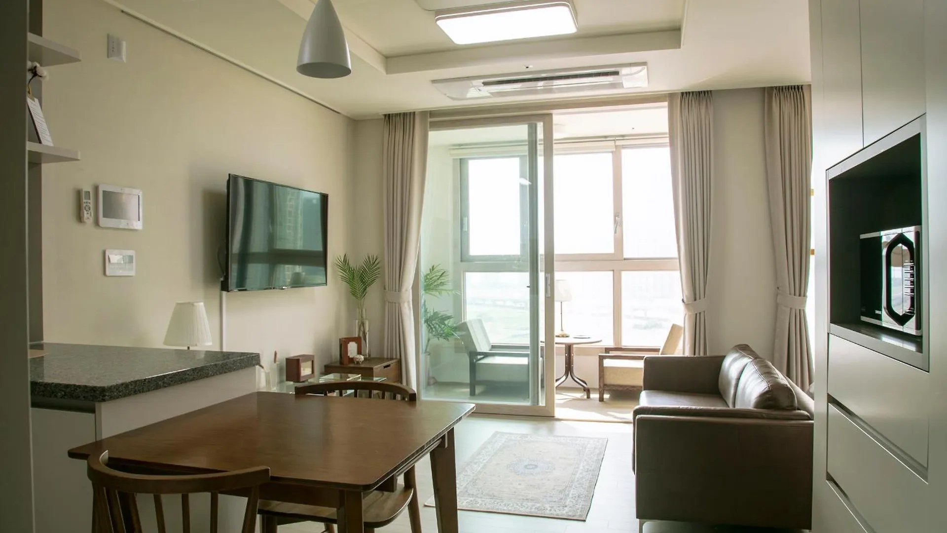 Landmark Stay In Songdo Incheon South Korea
